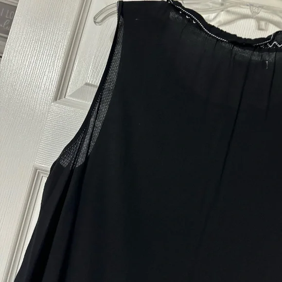 Max Studio Daisy Pattern Sleeveless Tiered Summer Dress - Picture 10 of 14